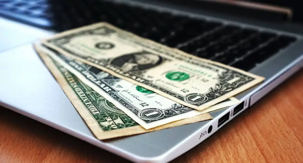 Cover Image for How to Make Money Online in PNG